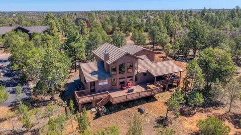 2287 Thunderbird Way, Overgaard, AZ 85933
