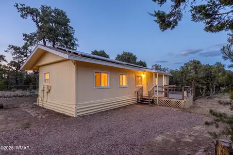 3611 Pine Rim Dr, Overgaard, AZ 85933