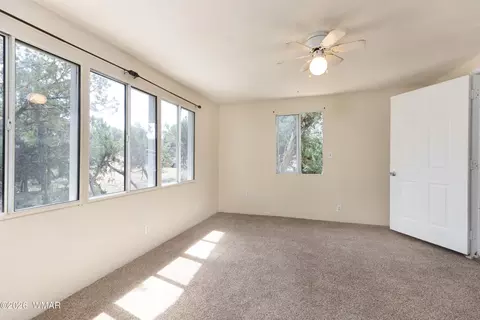 Bedroom - 3611 Pine Rim Dr, Overgaard, AZ 85933 photo 3 of 4