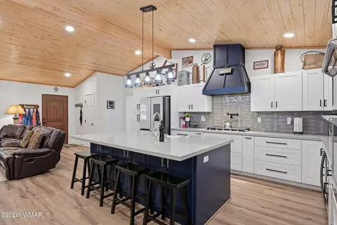 Kitchen - 856 Coconino Loop, Happy Jack, AZ 86024 photo 2 of 6