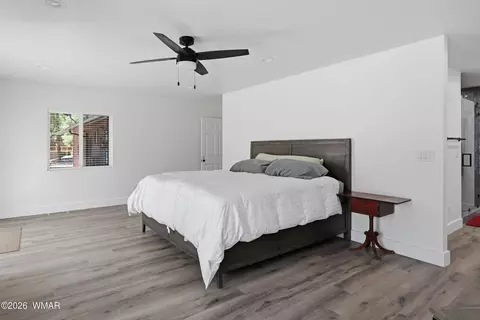 Bedroom - 856 Coconino Loop, Happy Jack, AZ 86024 photo 3 of 7