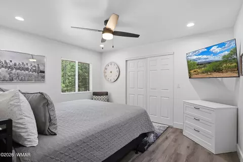Bedroom - 856 Coconino Loop, Happy Jack, AZ 86024 photo 7 of 7