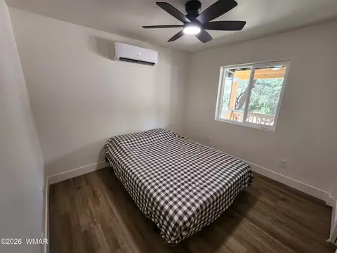 Bedroom - 2053 Thousand Pines Dr, Overgaard, AZ 85933 photo 4 of 4