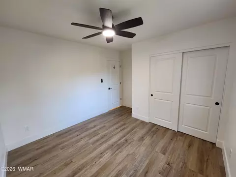 Bedroom - 2053 Thousand Pines Dr, Overgaard, AZ 85933 photo 4 of 5