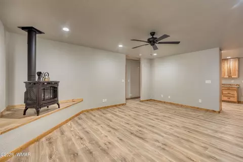 Living - 2979 Arrowhead Dr, Overgaard, AZ 85933 photo 1 of 3
