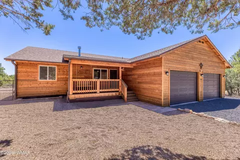 Exterior - 2979 Arrowhead Dr, Overgaard, AZ 85933 photo 1 of 6