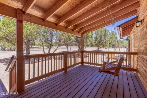 Exterior - 2979 Arrowhead Dr, Overgaard, AZ 85933 photo 2 of 6