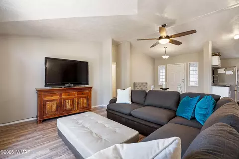 2181 Gingerbread Ln, Overgaard, AZ 85933 photo 6