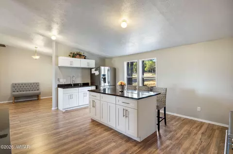 2181 Gingerbread Ln, Overgaard, AZ 85933 photo 9