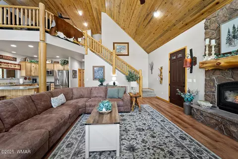 Living - 2046 Christmas Pine Rd, Overgaard, AZ 85933 photo 1 of 3