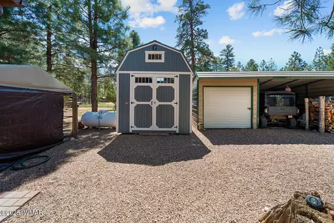 Exterior - 2046 Christmas Pine Rd, Overgaard, AZ 85933 photo 13 of 21