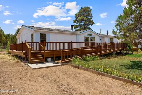 2163 Meadow Ln, Overgaard, AZ 85933 photo 1