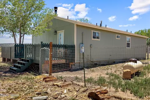 Exterior - 1825 E Aztec Ave, Eagar, AZ 85925 photo 6 of 8