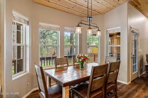 Dining - 2603 Stringer Cir, Lakeside, AZ 85929 photo 2 of 2