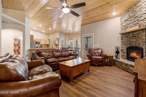 Living - 2603 Stringer Cir, Lakeside, AZ 85929 photo 1 of 3