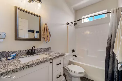 Bath - 475 W 3rd Ave, Eagar, AZ 85925 photo 3 of 3