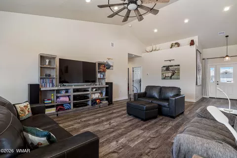 Living - 475 W 3rd Ave, Eagar, AZ 85925 photo 1 of 2