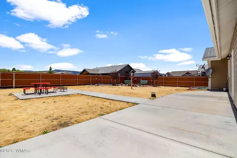Exterior - 475 W 3rd Ave, Eagar, AZ 85925 photo 3 of 7