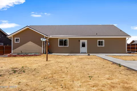 Exterior - 475 W 3rd Ave, Eagar, AZ 85925 photo 6 of 7