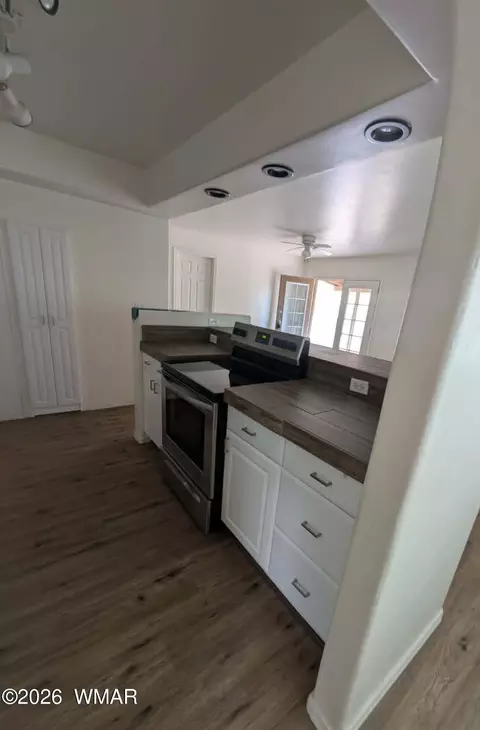 2059 Sagebrush Trl, Overgaard, AZ 85933 photo 7
