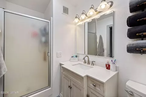 Bath - 2819 Pine Hill Dr, Heber, AZ 85928 photo 1 of 2