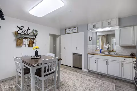 Kitchen - 2819 Pine Hill Dr, Heber, AZ 85928 photo 2 of 2