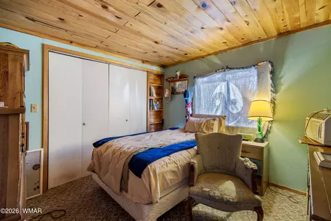 2075 Pinewood Dr, Overgaard, AZ 85933 photo 7