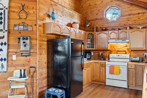 2333 Dovetail Trl, Overgaard, AZ 85933 photo 11