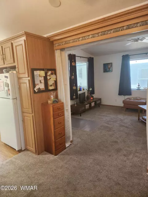 2705 Rustlers Roost Rd, Overgaard, AZ 85933 photo 2