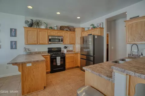 Kitchen - 545 W 7th St, Snowflake, AZ 85937 photo 1 of 3