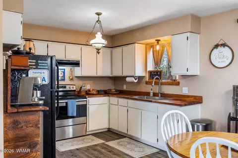 Kitchen - 280 E 4th Ave, Eagar, AZ 85925 photo 1 of 2