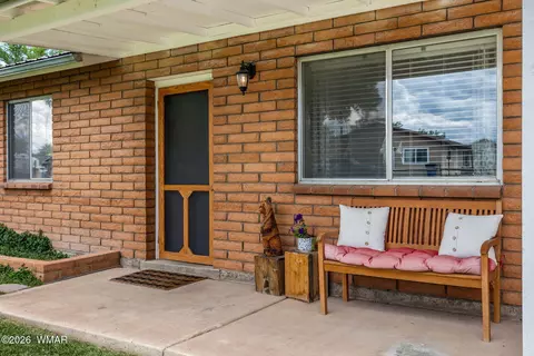 Exterior - 280 E 4th Ave, Eagar, AZ 85925 photo 4 of 8