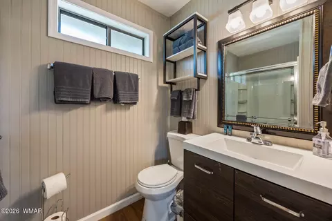 Bath - 87 Main St #2, Greer, AZ 85927 photo 1 of 2