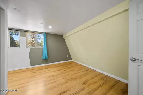 Bedroom - 2961 Deer Trl, Overgaard, AZ 85933 photo 3 of 3