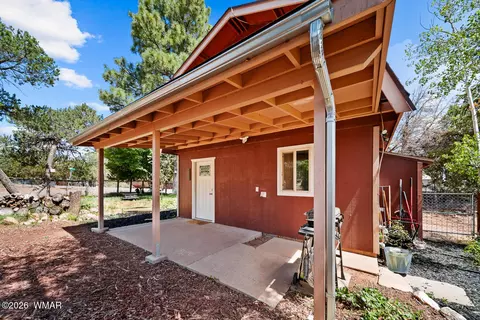 Exterior - 2961 Deer Trl, Overgaard, AZ 85933 photo 5 of 9
