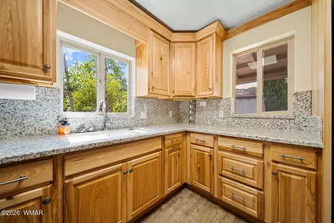 Kitchen - 2961 Deer Trl, Overgaard, AZ 85933 photo 1 of 2