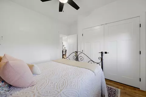 Bedroom - 2225 Roundabout Way, Overgaard, AZ 85933 photo 4 of 4