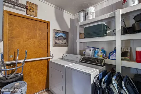 3351 Apache Dr, Overgaard, AZ 85933 photo 23