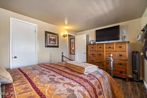 3351 Apache Dr, Overgaard, AZ 85933 photo 15