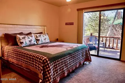Bedroom - 2334 S Buffalo Loop, Overgaard, AZ 85933 photo 5 of 5