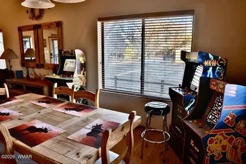 Dining - 2334 S Buffalo Loop, Overgaard, AZ 85933 photo 1 of 2