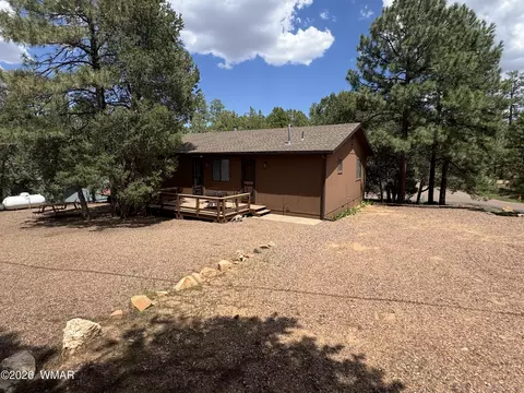 Exterior - 3300 Panorama Dr, Overgaard, AZ 85933 photo 1 of 2