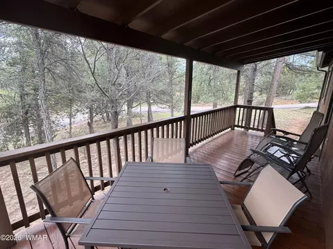Exterior - 3300 Panorama Dr, Overgaard, AZ 85933 photo 2 of 2