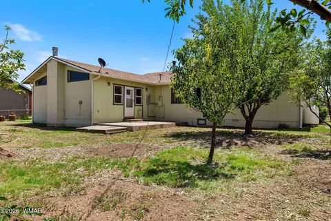 Exterior - 865 E Tori Cir, Springerville, AZ 85938 photo 4 of 6