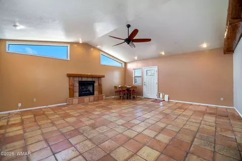 Living - 865 E Tori Cir, Springerville, AZ 85938 photo 4 of 5