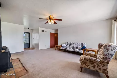 Living - 865 E Tori Cir, Springerville, AZ 85938 photo 2 of 5
