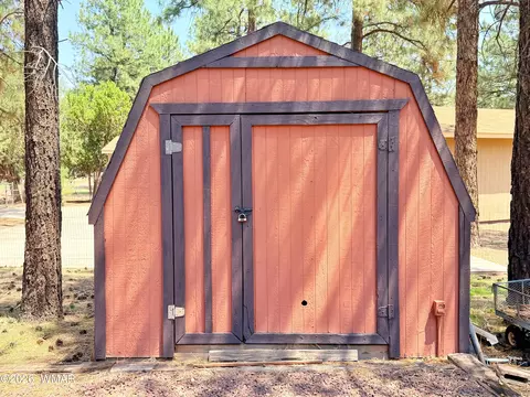2839 Whispering Winds Dr, Overgaard, AZ 85933 photo 15