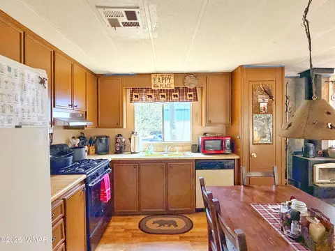 2839 Whispering Winds Dr, Overgaard, AZ 85933 photo 9