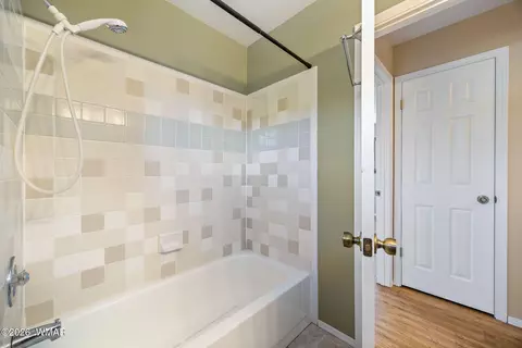 Bath - 1344 S Pine St, Eagar, AZ 85925 photo 4 of 4