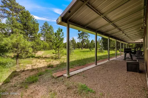 Exterior - 2970 Pine Rim Rd, Overgaard, AZ 85933 photo 3 of 8